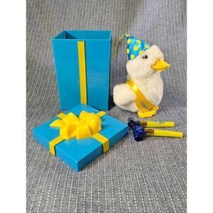 Aflac Talking  Happy Birthday Plush Duck in  Blue Plastic Present w/ Lid